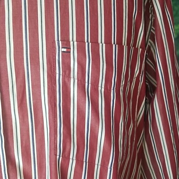TOMMY HILFIGER BURGUNDY STRIPED BUTTON DOWN - Picture 2 of 5